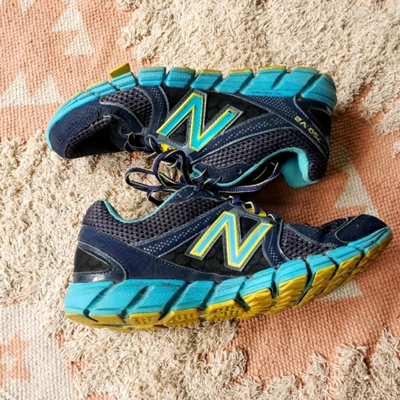 New Balance 750 V2 women 8.5 navy blue yellow - Picture 1 of 10